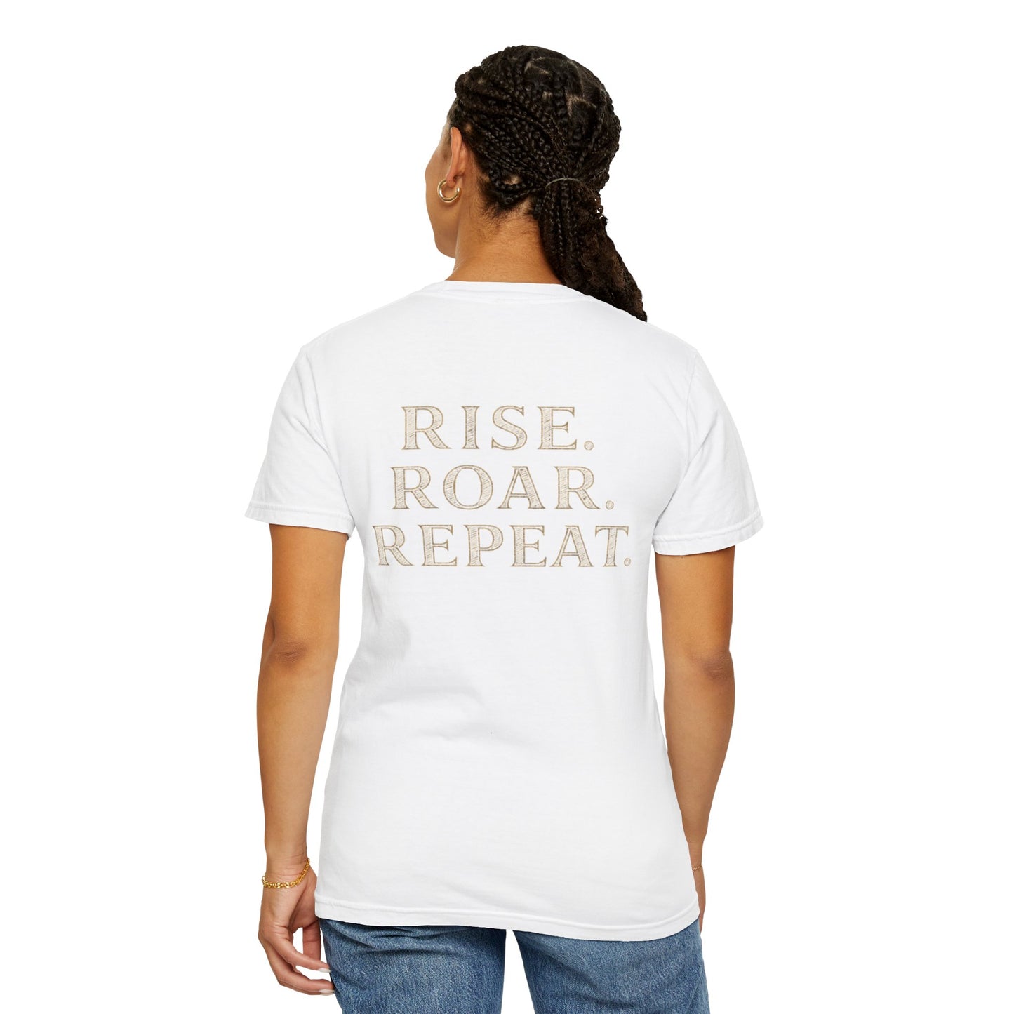 Wolf Graphic T-Shirt — Front Wolf Head Art & Back “RISE. ROAR. REPEAT.” Motivational Tee