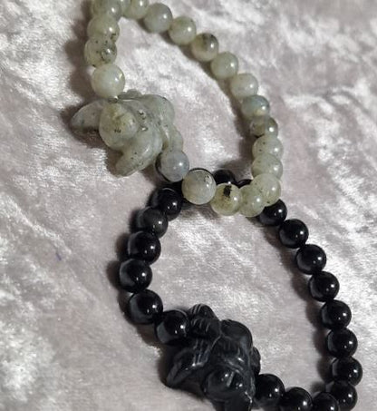 Spider carving Chakra Bead Stretch Bracelet. Spiritual Healing Bracelet Jewellery.